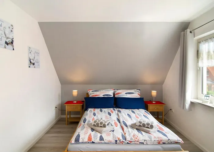 Huus Karoline * Junkersrott