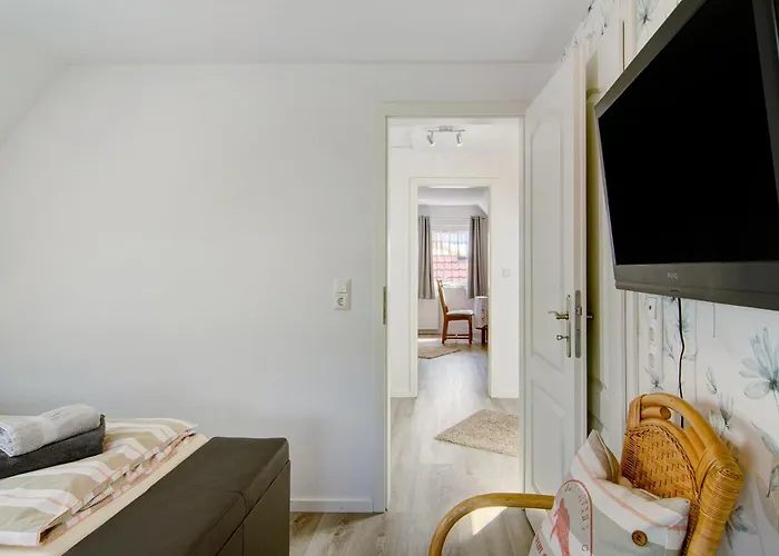 Huus Karoline Junkersrott